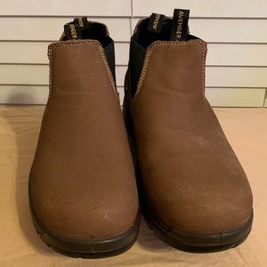 Avenger size 9 work boot